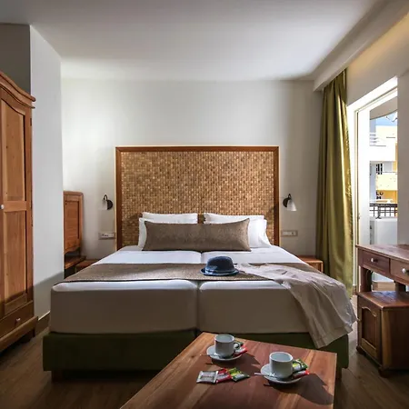 Anesis Blue Boutique Отель 2*