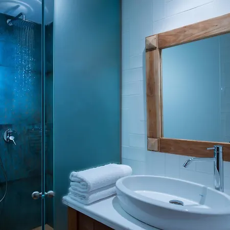 Отель Anesis Blue Boutique 2*