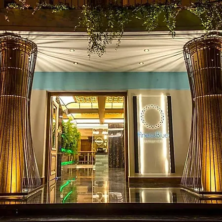 Anesis Blue Boutique מלון