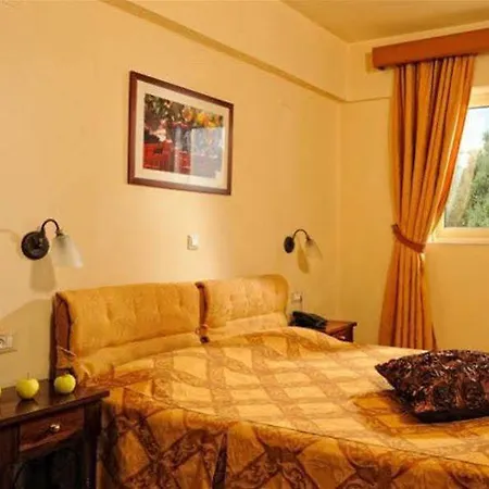 Anesis Blue Boutique Херсониссос